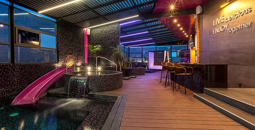 SKY SUITE