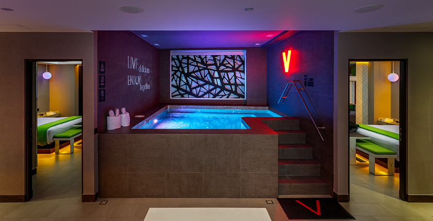 MASTER POOL & SPA
